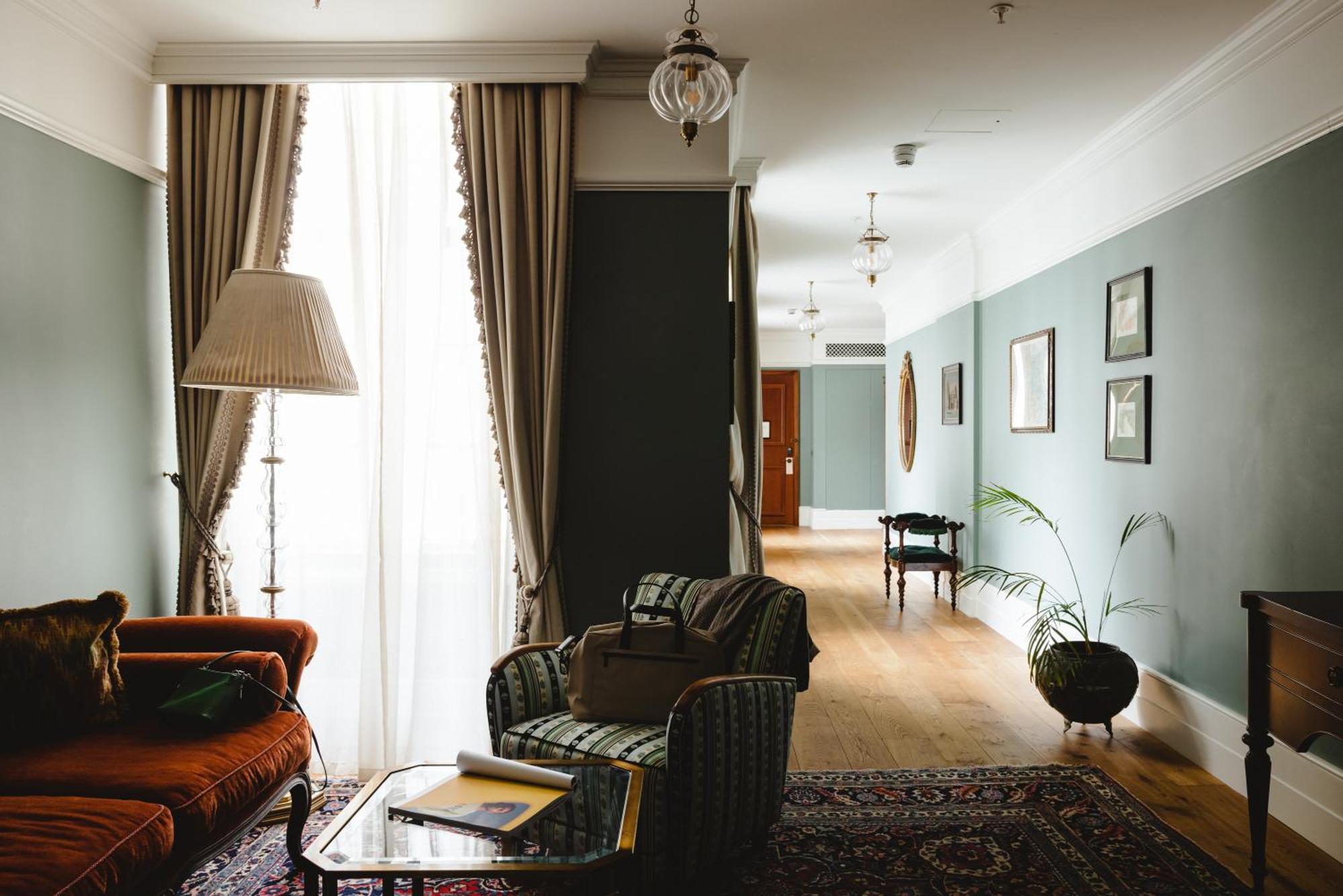 Hotel The Ned à Londres Chambre photo Interior of the hotel